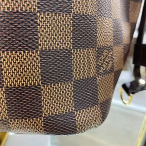 Louis Vuitton Damier Ebene Neverfull MM - Picture 15 of 16